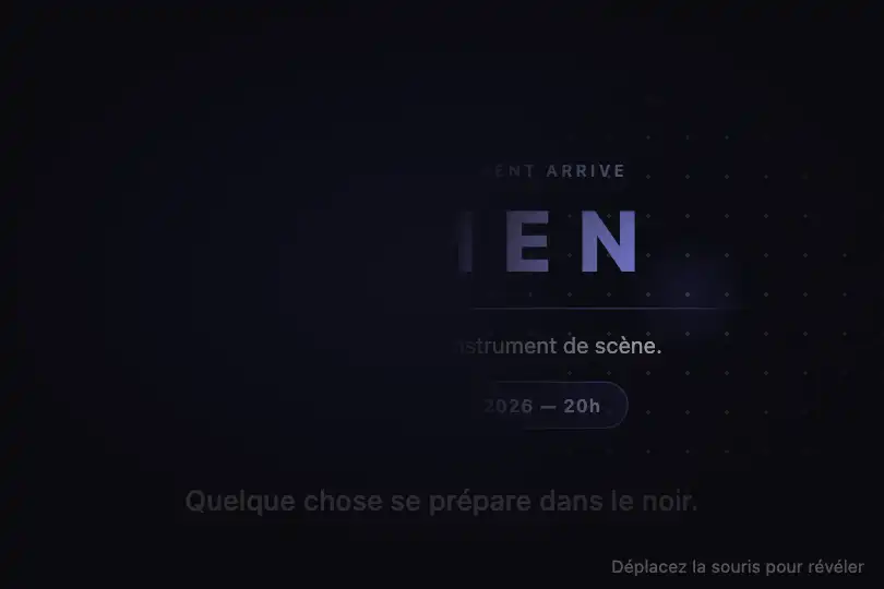 Zone de teaser avant lancement — page coming soon — Spotlight Reveal exemple 1