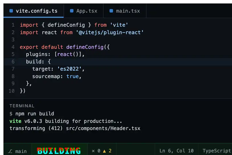 Build indicator — editor status bar — Glitch Text example 2