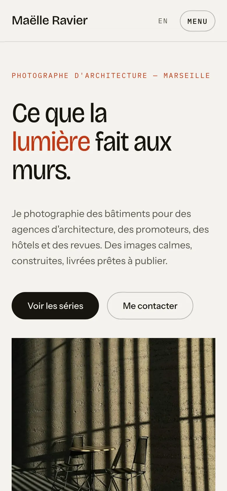 Maëlle Ravier sur téléphone